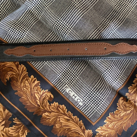 R. Armony black leather belt with brown detail. 33-37” - Picture 5 of 5